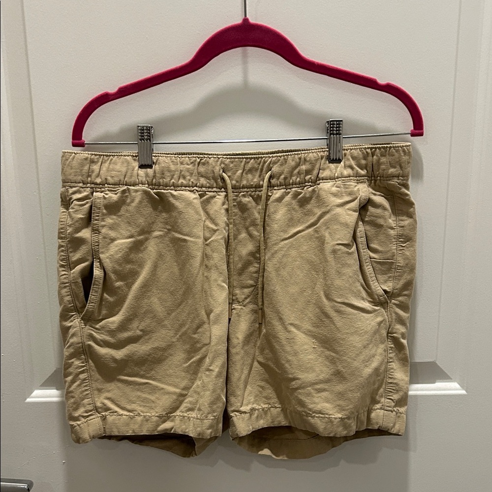 Abercrombie & Fitch Tan Women's Cargo Shorts